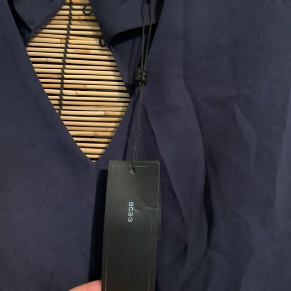 BCBG navy flowy sleeve romper - Picture 4 of 4